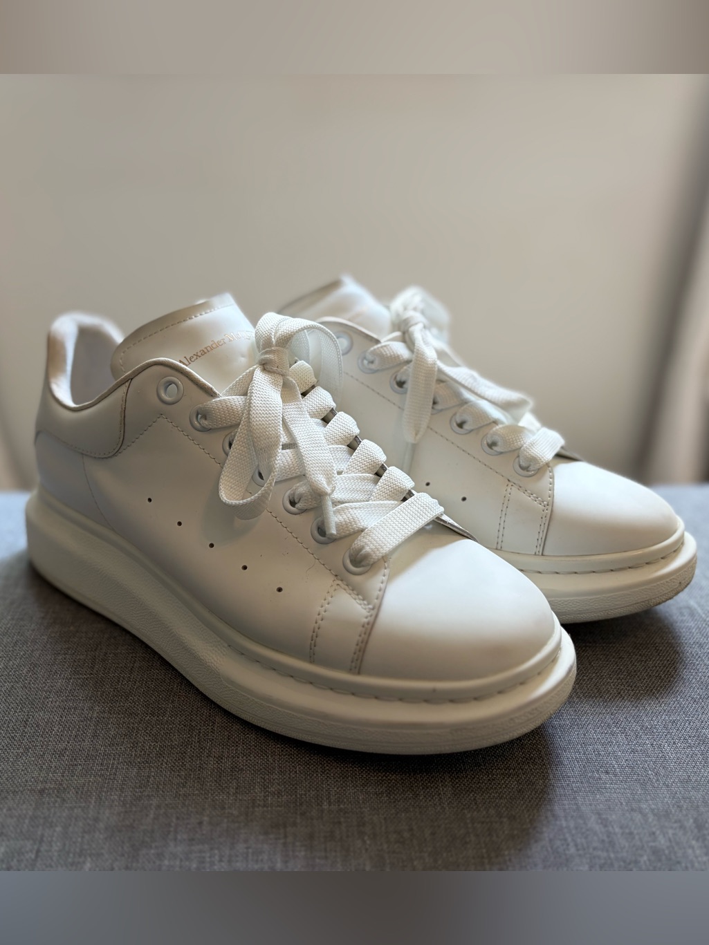 Authentic Alexander Mcqueen White Leather Sneaker With Box (Verified)